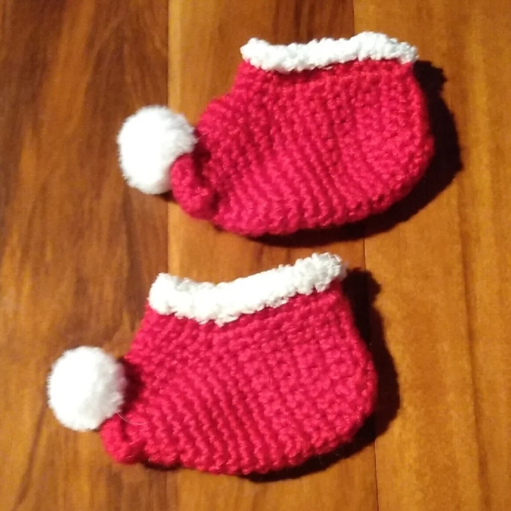 So 'Dorable 0-6 Months Santa Claus Diaper Cover & Booties Crochet Christmas Set